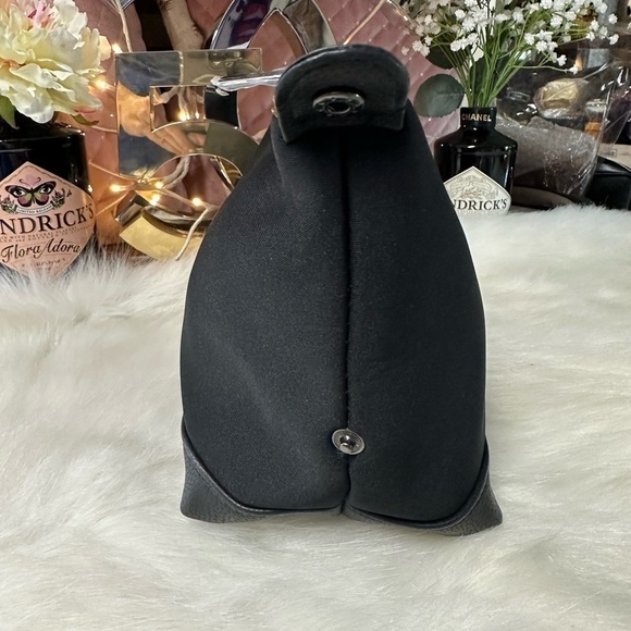 JIMMY CHOO BEAUTY BLACK SCUBA PERFUME MAKEUP HYGIENE BAG ZIP CLOSURE SIDE SNAP - Picture 12 of 12